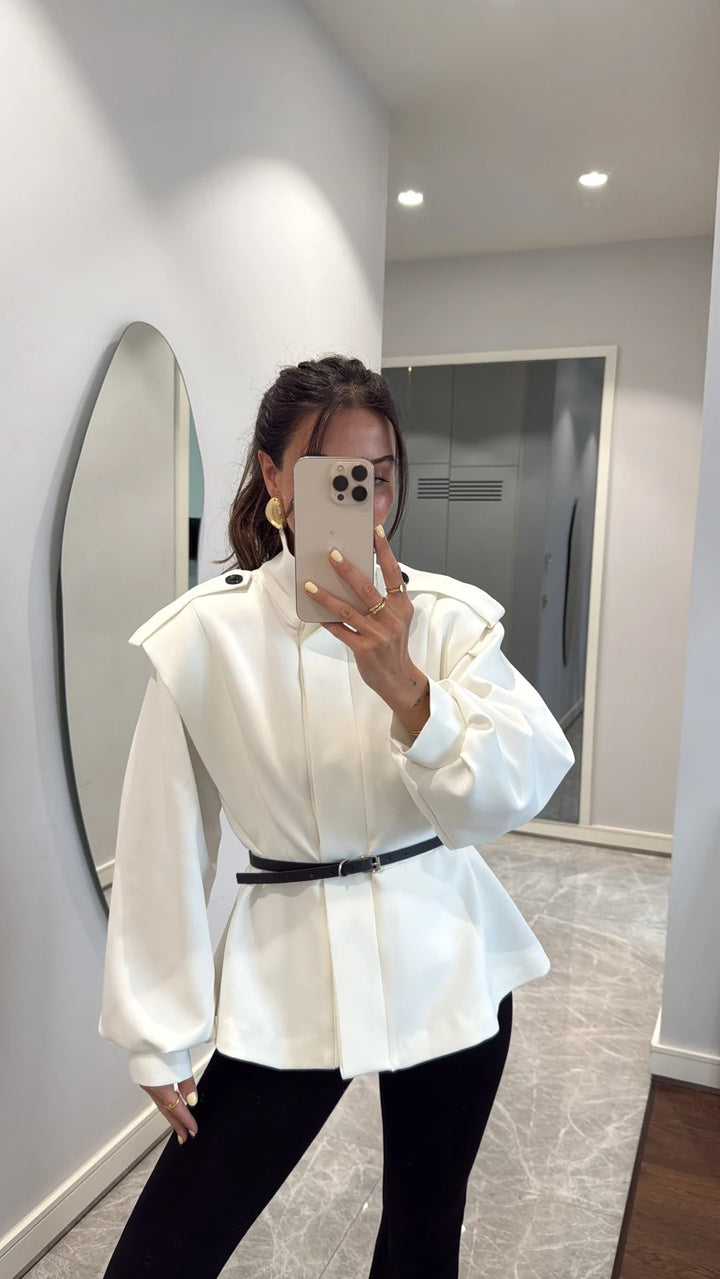 Veste avec détail de ceinture