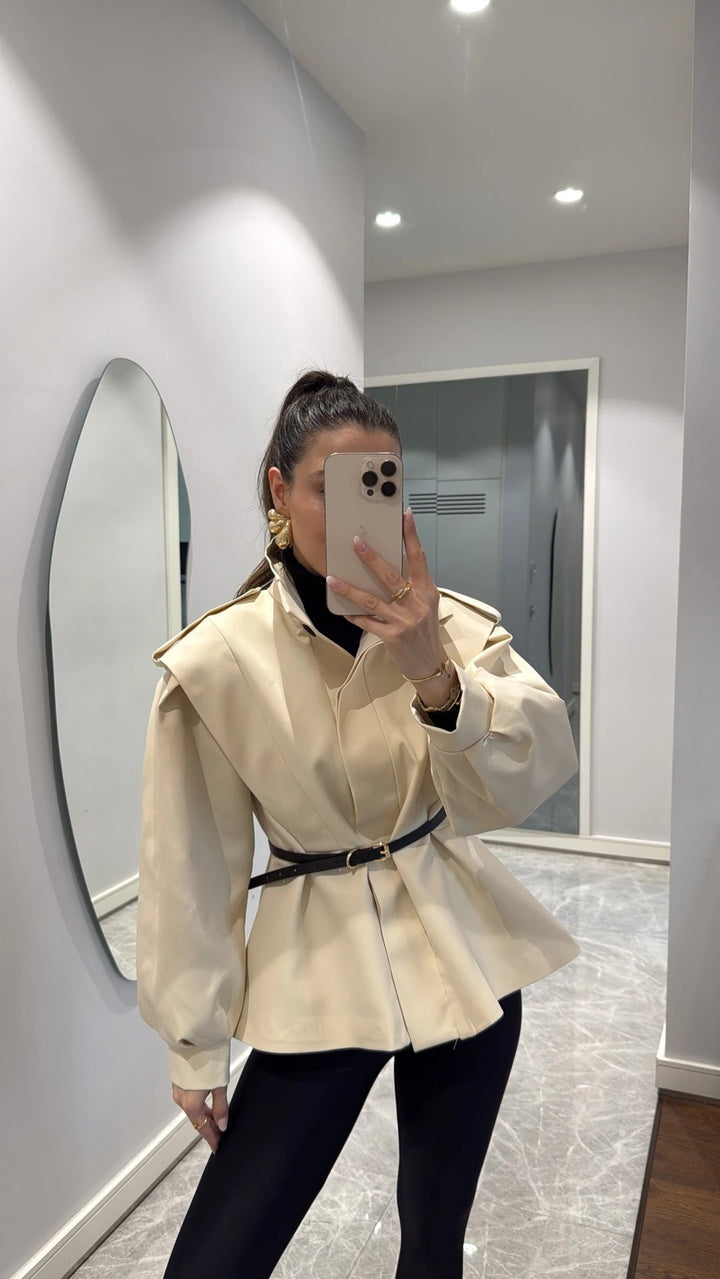 Veste avec détail de ceinture