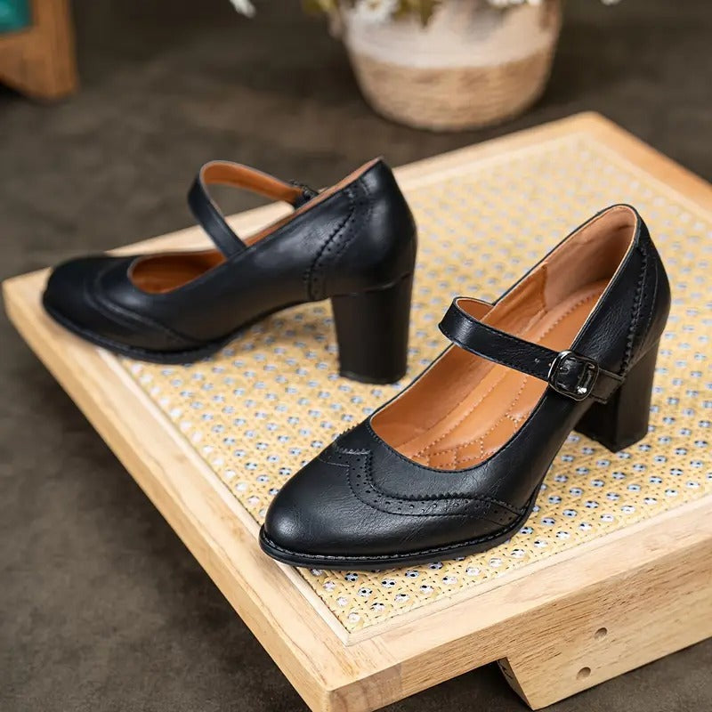 Chaussures à talons en cuir avec boucle