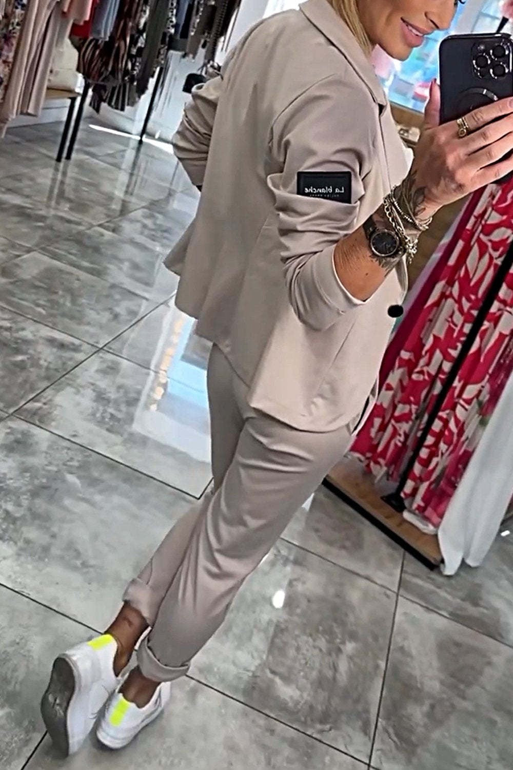 Ensemble deux pièces haut et pantalon élastique