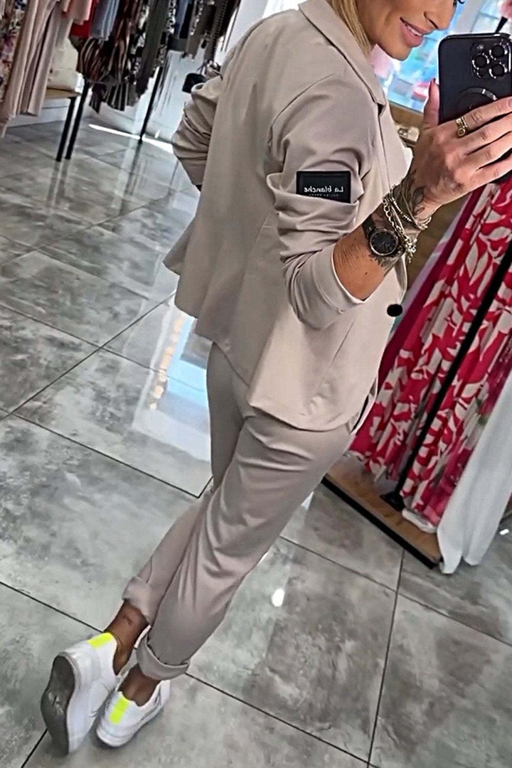 Ensemble deux pièces haut et pantalon élastique