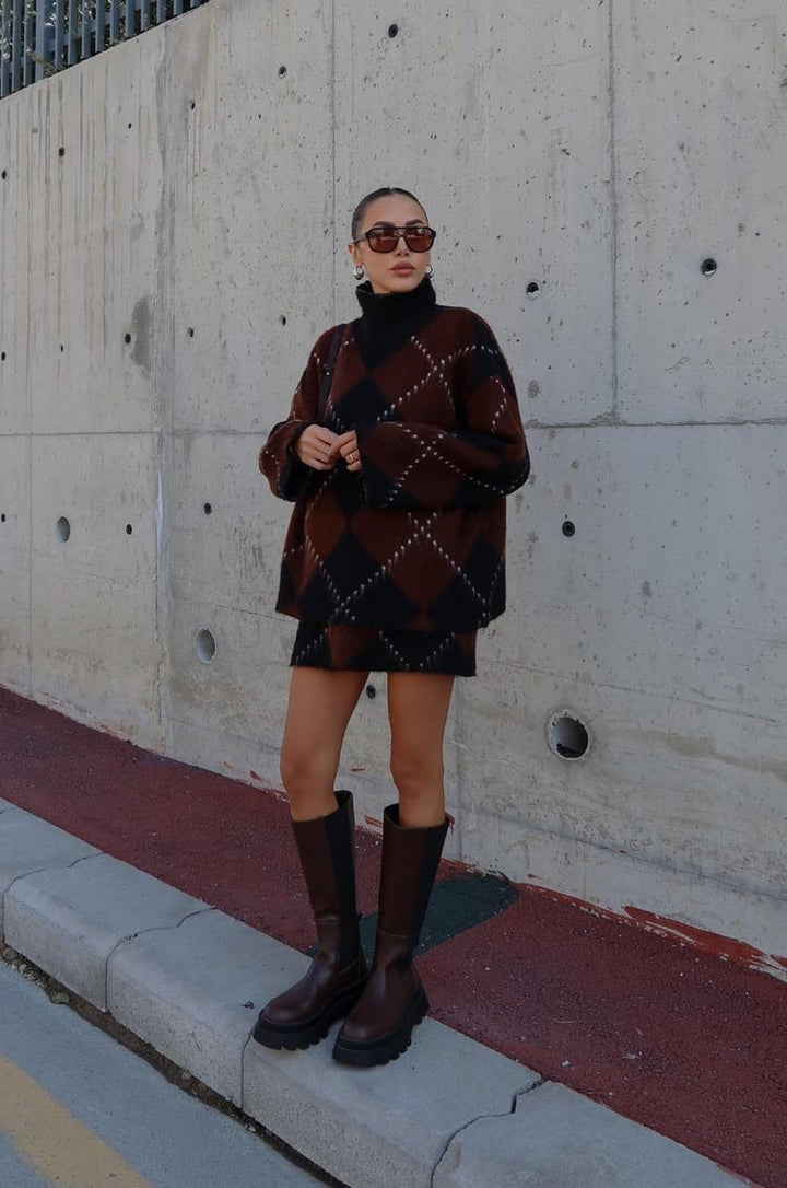 Ensemble jupe et pull Caridi marron à motif losanges