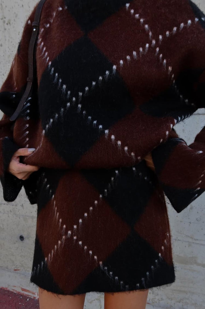 Ensemble jupe et pull Caridi marron à motif losanges