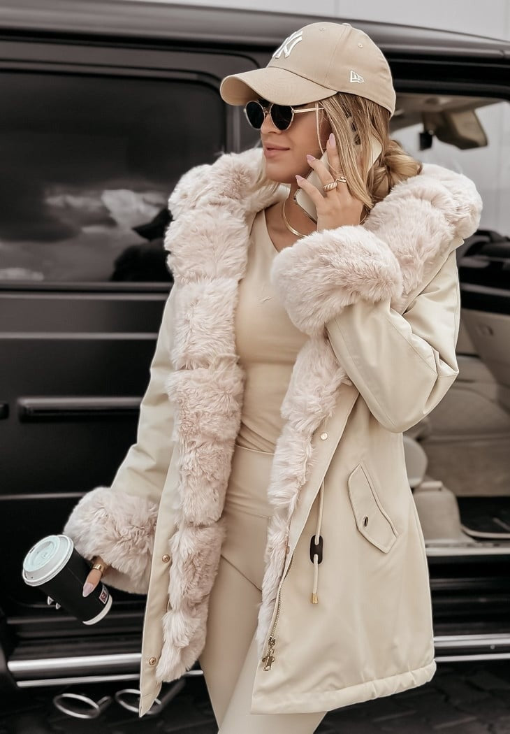 Parka à capuche intérieur fourrure