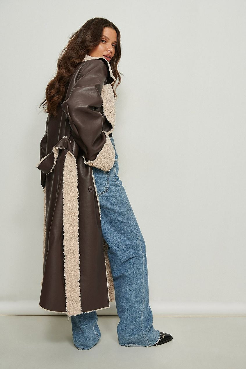 Manteau en faux cuir à détail en peluche