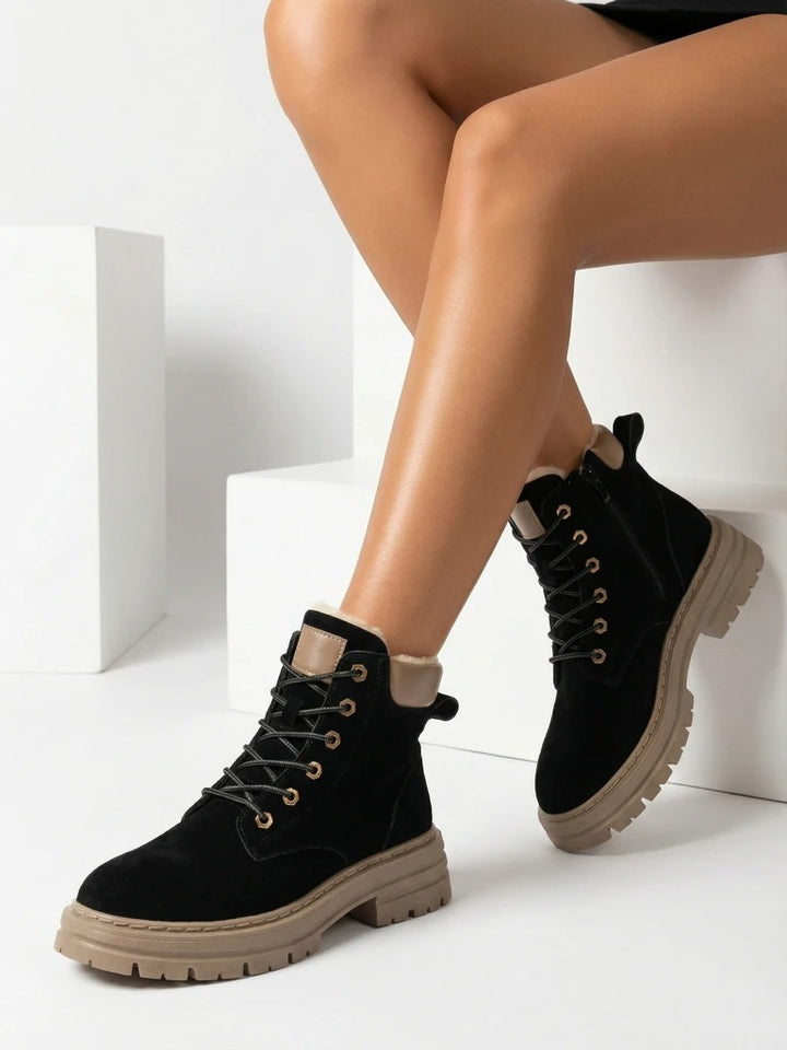 Bottes de randonnée isolées avec intérieur fourré