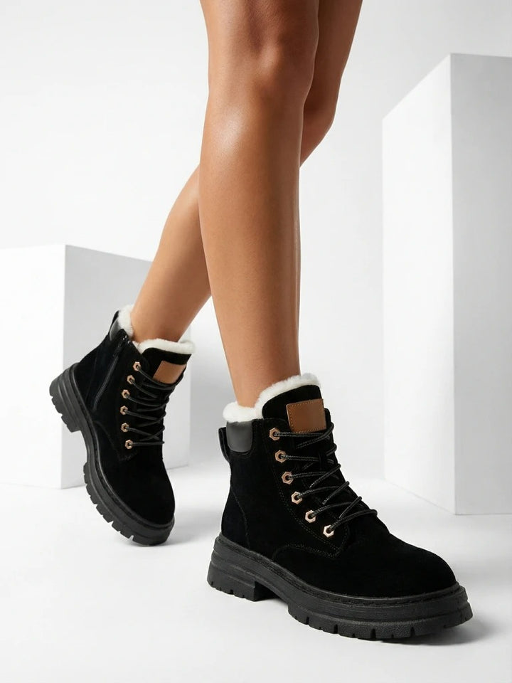 Bottes de randonnée isolées avec intérieur fourré