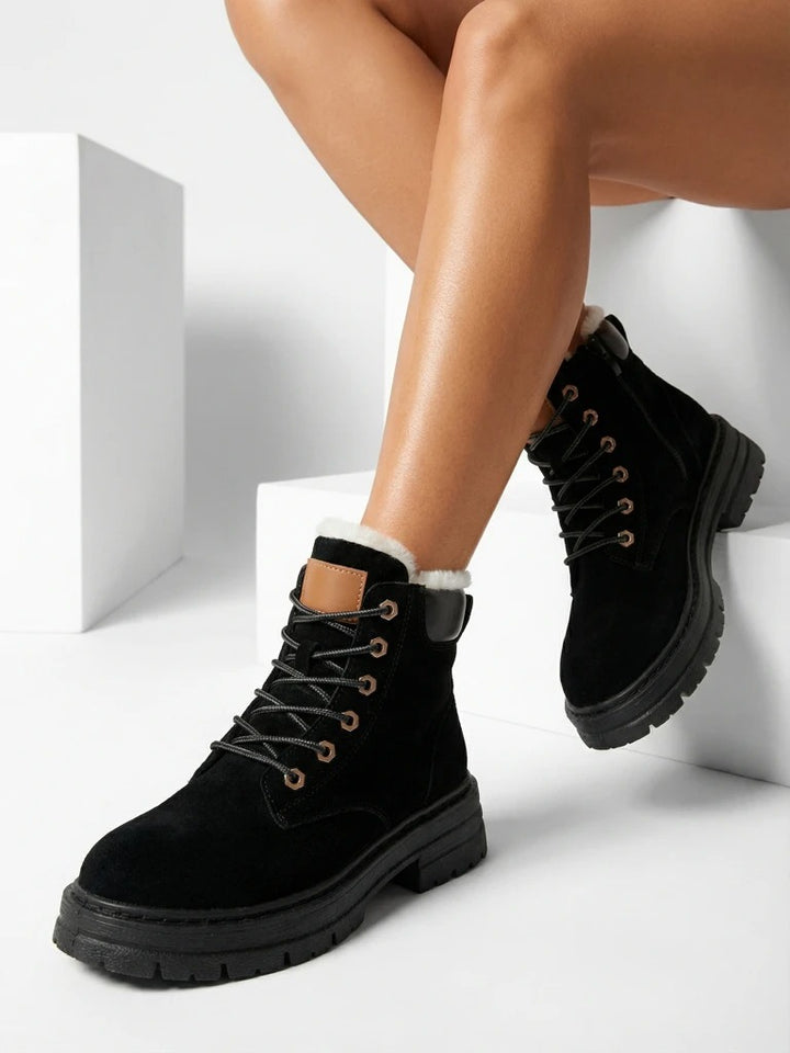 Bottes de randonnée isolées avec intérieur fourré