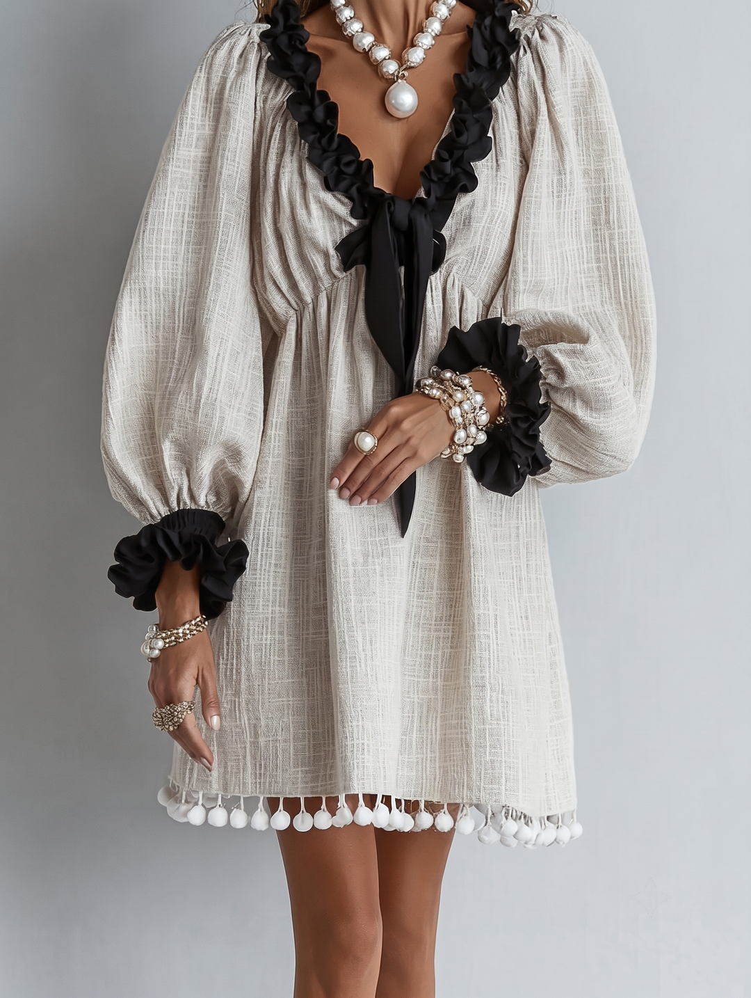 Anneliese | Mini Vestido con Mangas Volantes