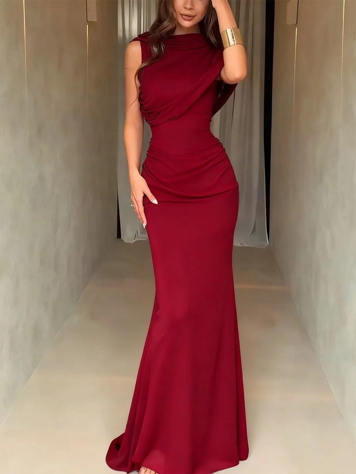 Robe de soirée ajustée à empiècements en maille