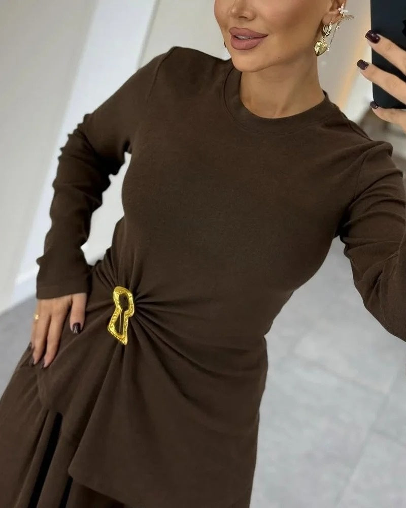 Ensemble deux pièces décontracté haut et pantalon à boucle métallique