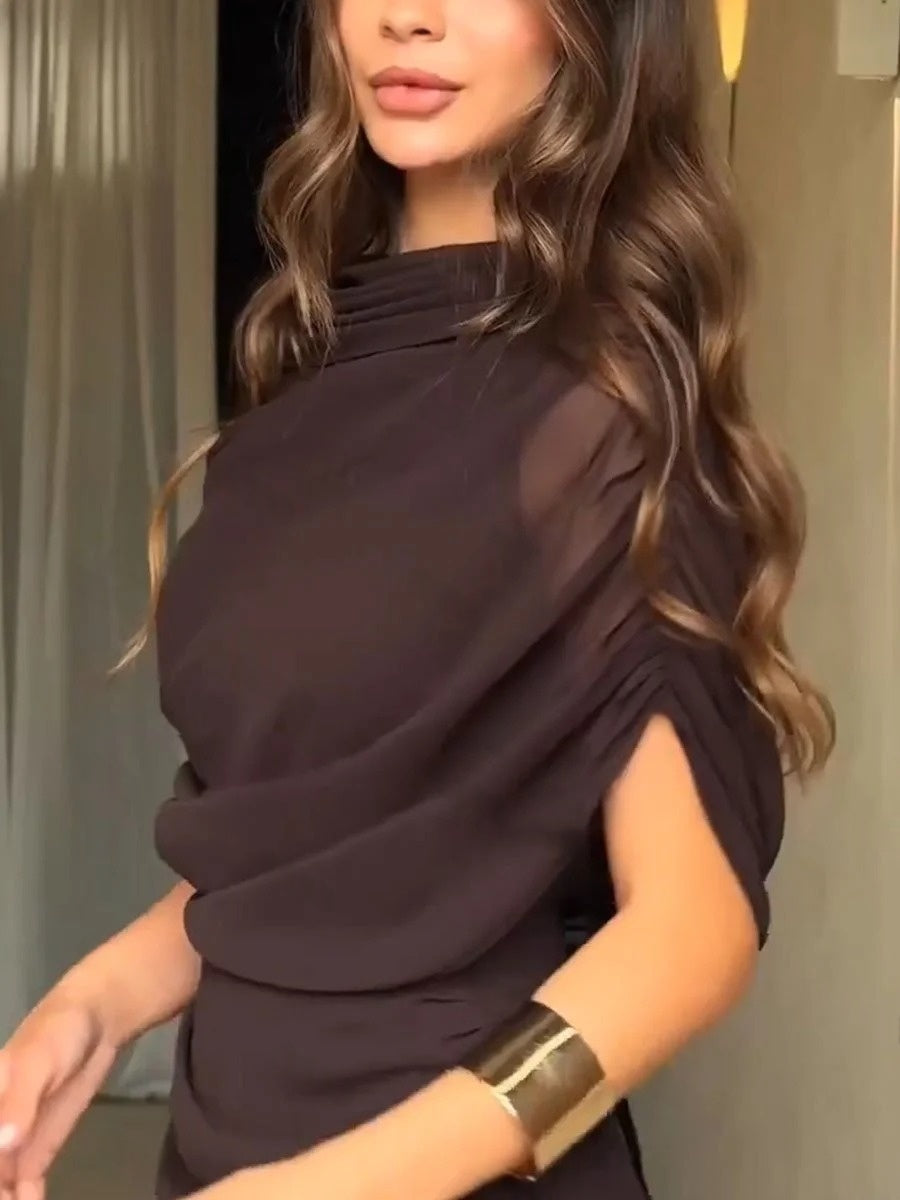 Robe de soirée ajustée à empiècements en maille