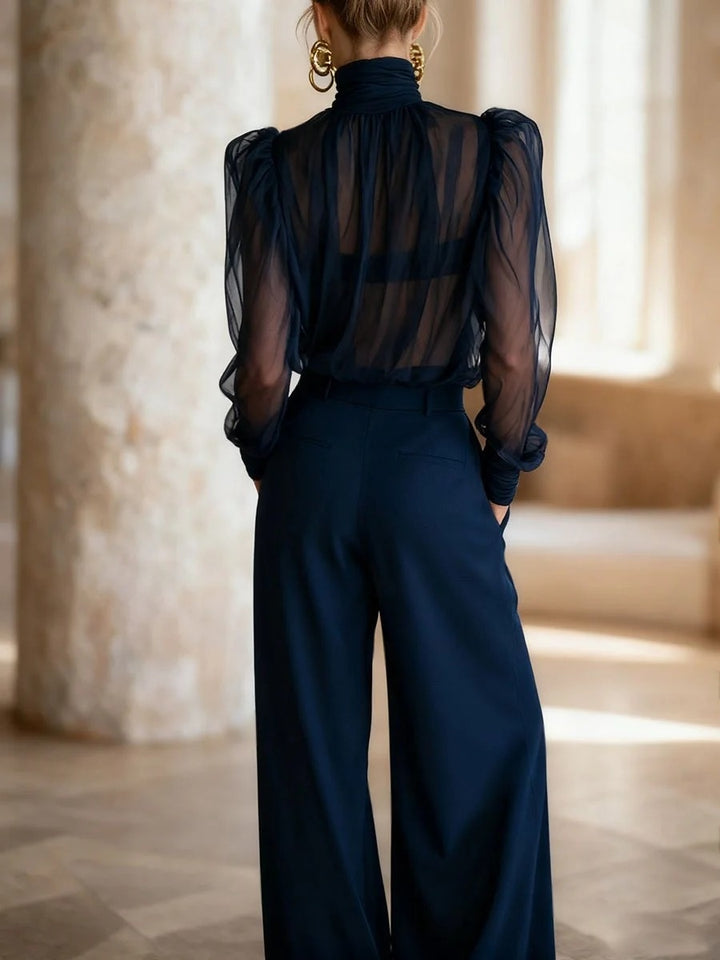 Ensemble deux pièces transparent en maille à col haut