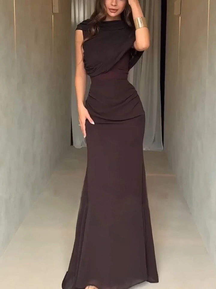 Robe de soirée ajustée à empiècements en maille