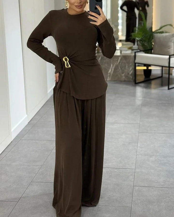 Ensemble deux pièces décontracté haut et pantalon à boucle métallique